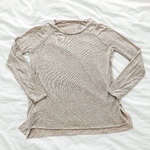 Lightweight sweater